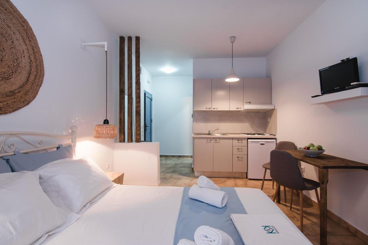Kallisti Studios & Apartments Скирос Экстерьер фото