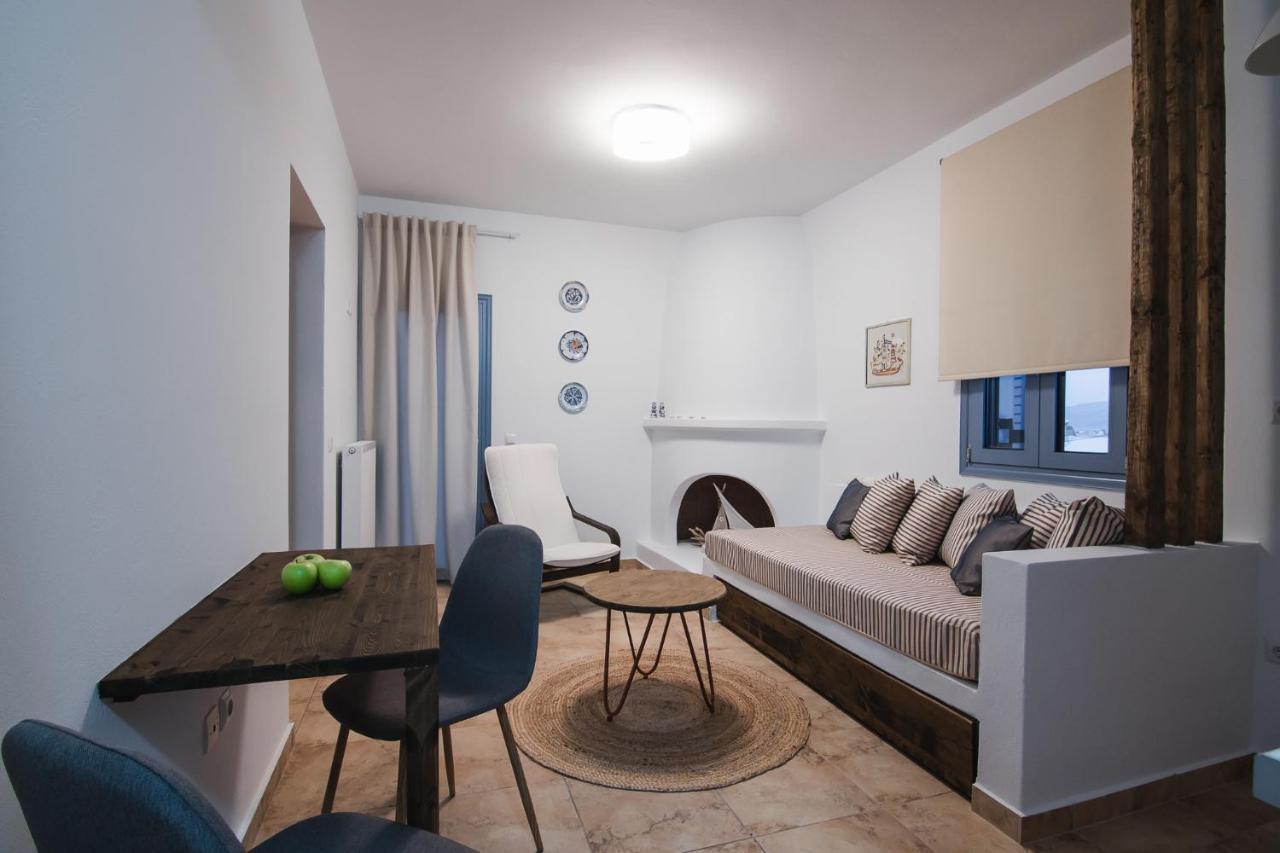 Kallisti Studios & Apartments Скирос Экстерьер фото